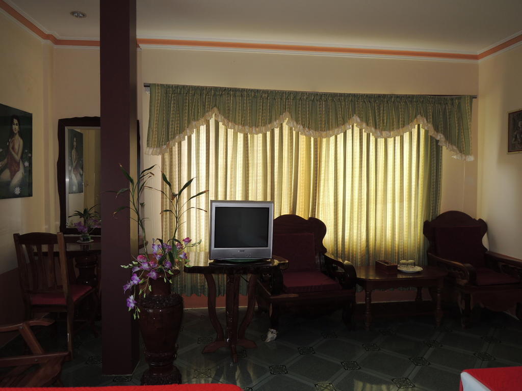 Thy Ny Hotel Battambang Ngoại thất bức ảnh